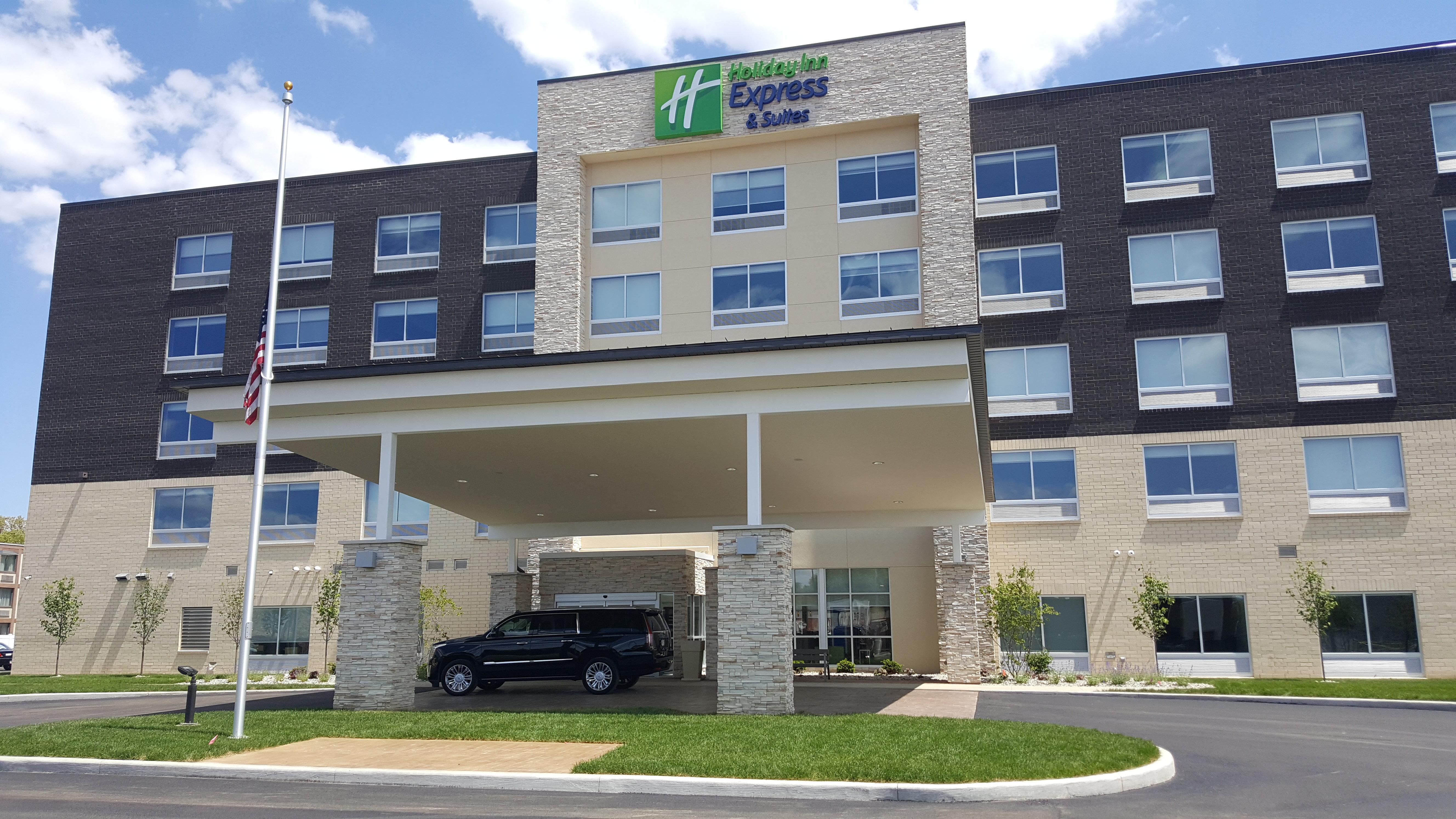 Holiday Inn Express & Suites Toledo West By Ihg Buitenkant foto