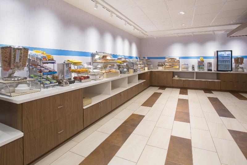 Holiday Inn Express & Suites Toledo West By Ihg Buitenkant foto